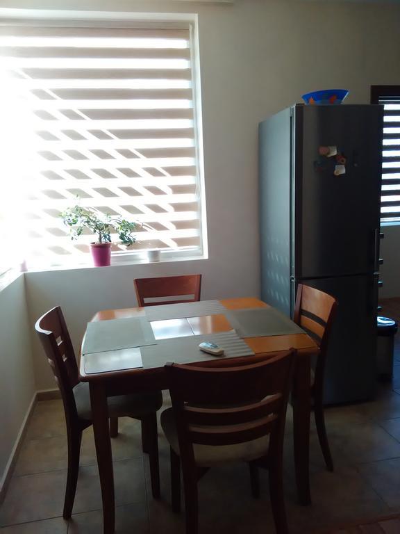 Geri Apartment Burgas Esterno foto